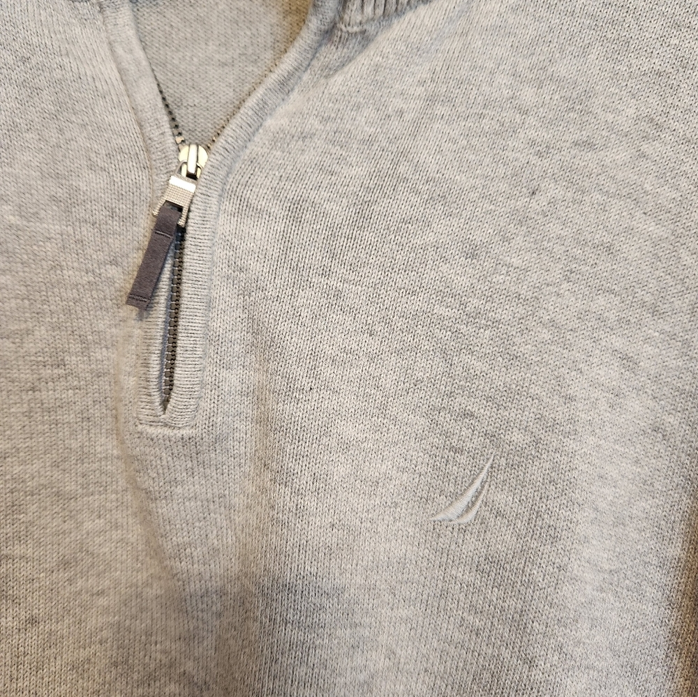 (4 For $20) Nautica Mens XL Grey 1/4 zipper sweater.  Like brand new. - Picture 2 of 5